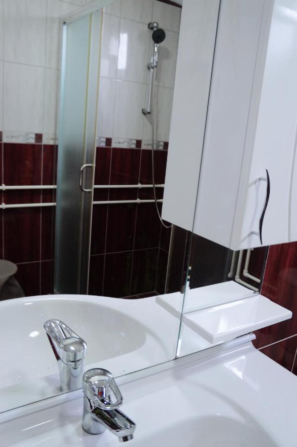 Guest House Lona 골루바츠 외부 사진