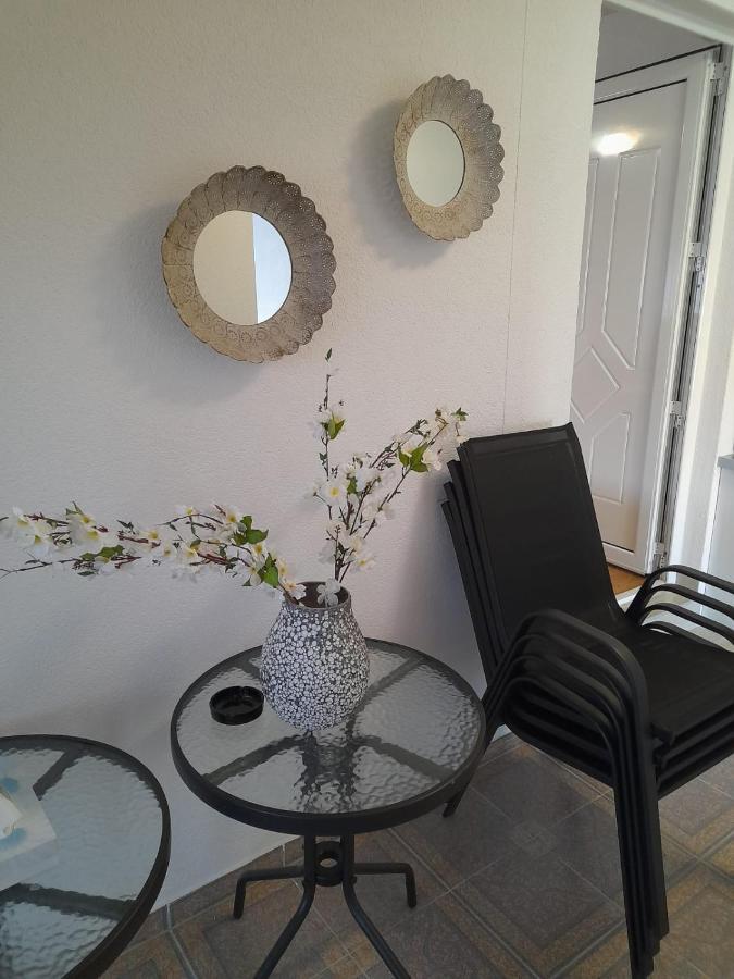Guest House Lona 골루바츠 외부 사진